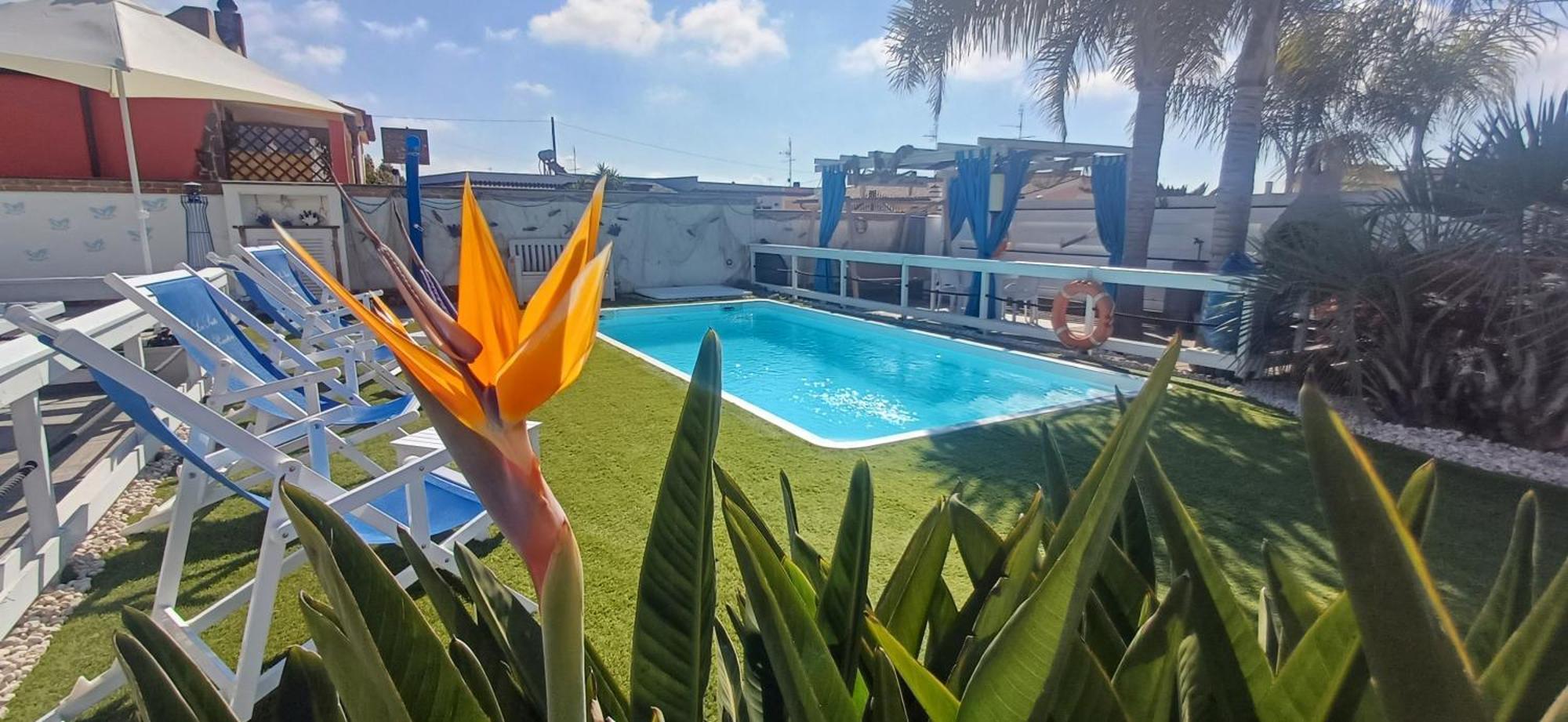 Alloggi Turistici Con Piscina Palestra Jacuzzi Sauna Анцио Екстериор снимка